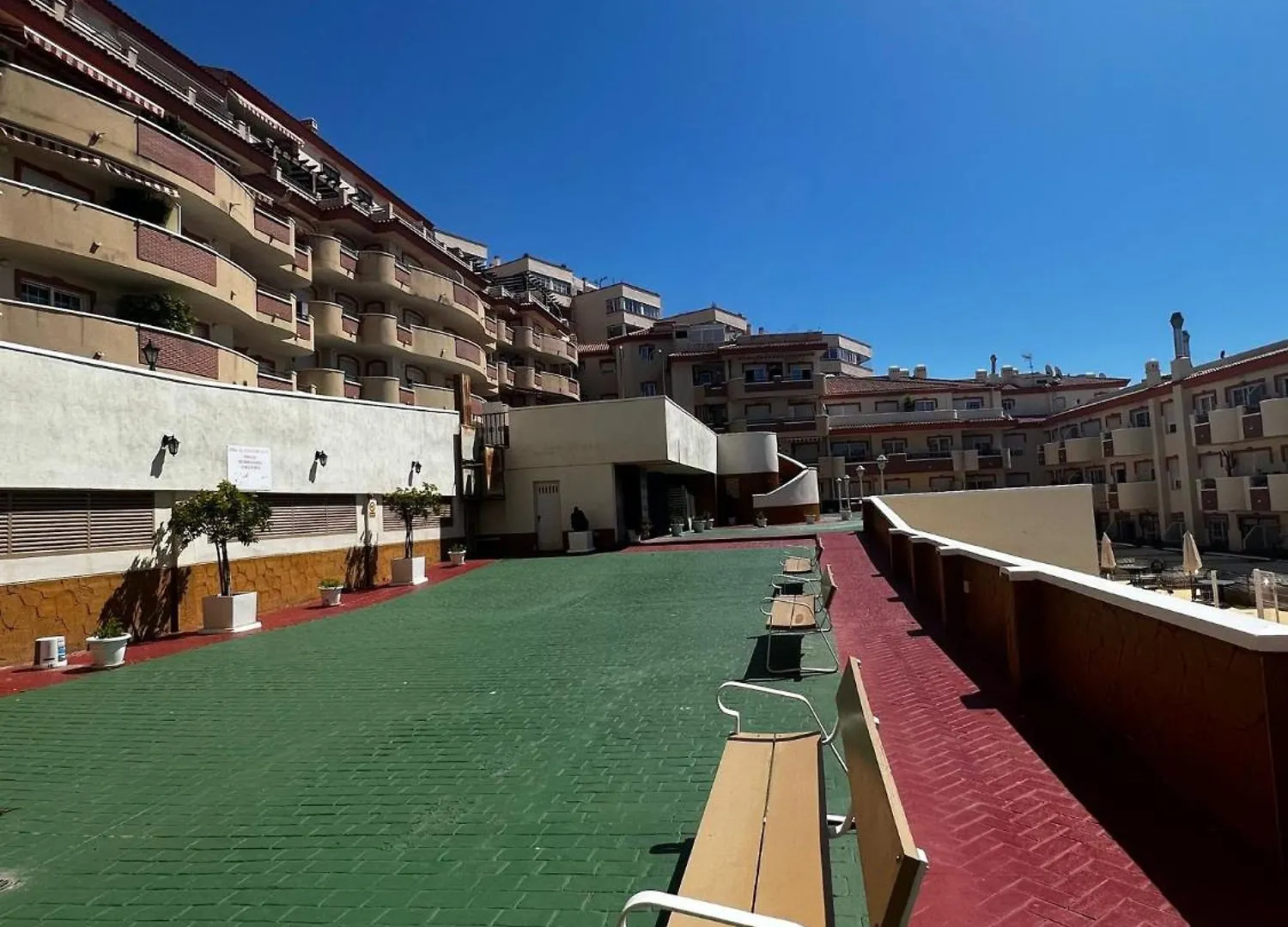 Large Apartment With Sea Views & Terrace Benalmádena Hiszpania