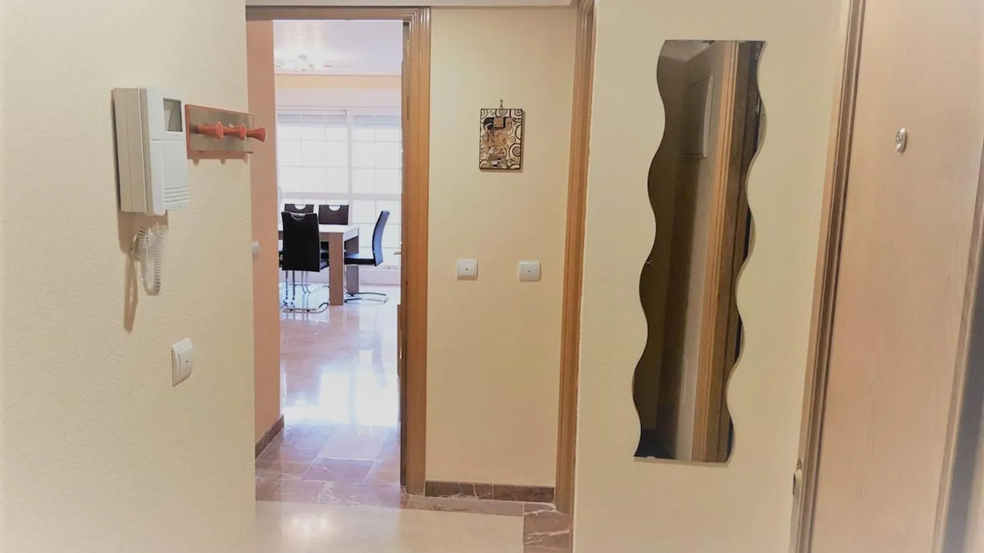 Large Apartment With Sea Views & Terrace Benalmádena 0*,  Hiszpania